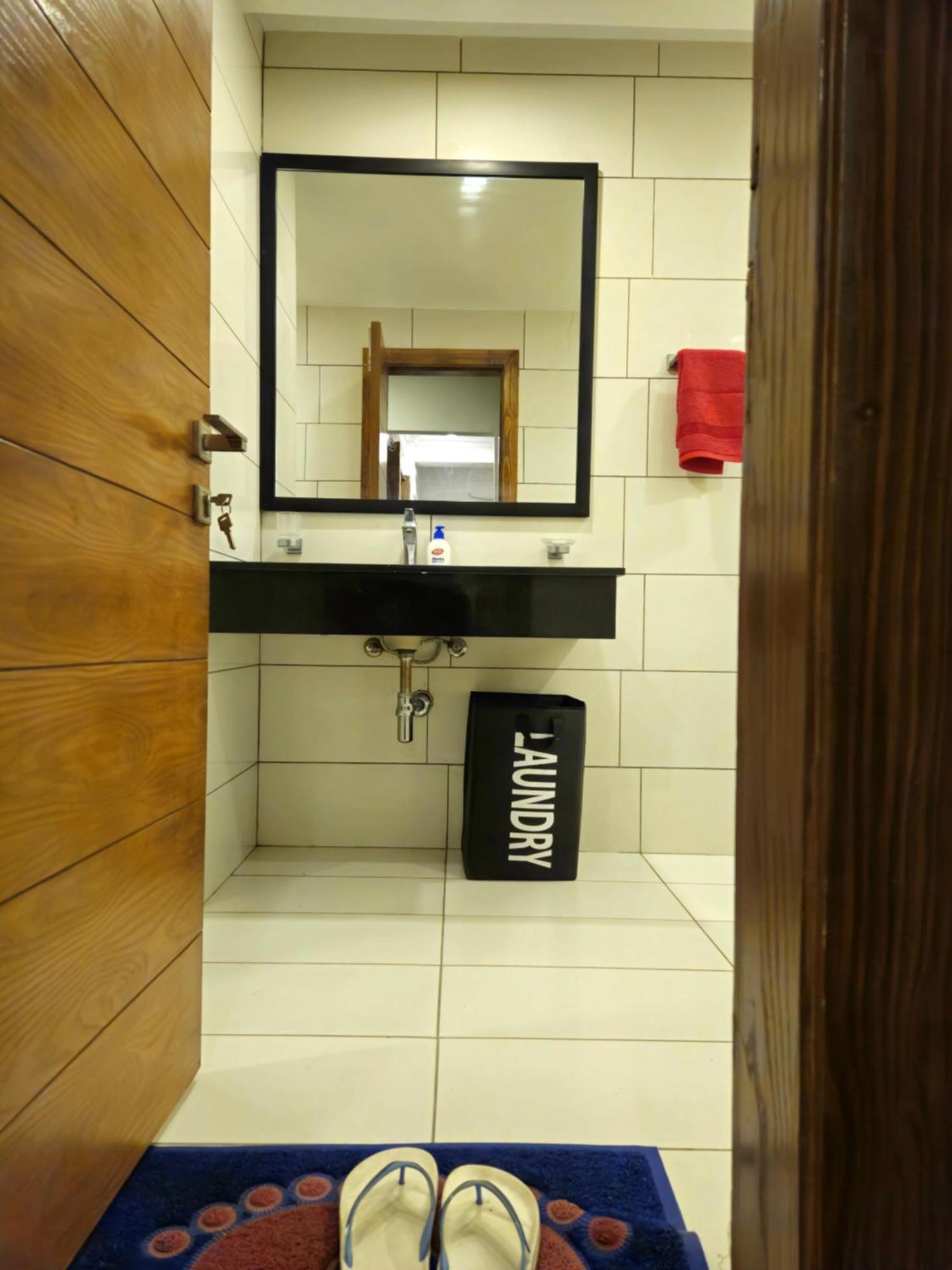 Aesthetic Scenic Luxurious Apartment - Bahria Heights Rawalpindi Exterior photo